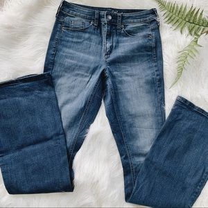 Like new ✨ high rise flare jeans Universal Thread